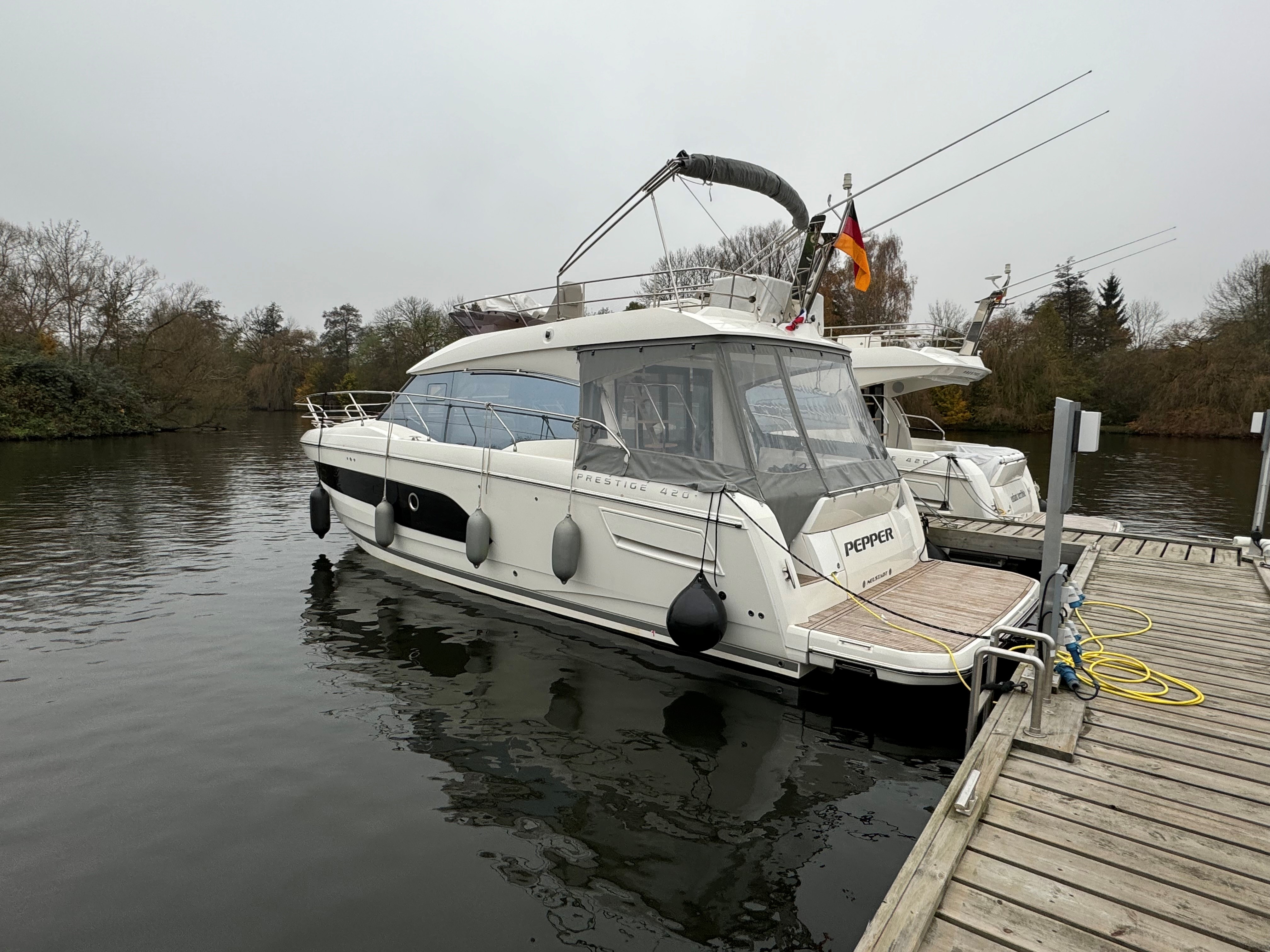 Prestige Yachts Prestige 420